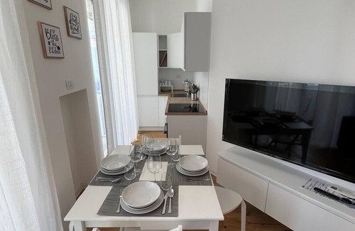 Carignano Apartment | SHORT RENT. Within walking distance of the famous Piazza De Ferrari and Via XX Settembre.