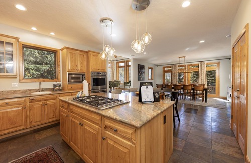 Sunbeam Estates House | Short walk to downtown, shuttle, hot tub, game room, walk to two parks!