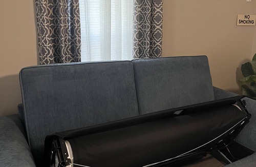 Rockingham Apartment | Skipper 3- Charming 1-bedroom apartment in Rockingham with WiFi, AC