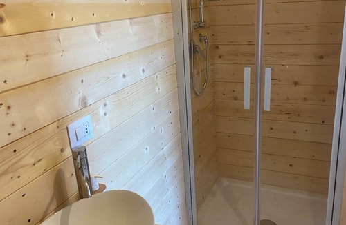 Terracina House | Sleeping in a barrel on the lake