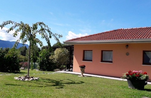 Pieve d'Alpago House | Small independent house in the green of the Dolomites