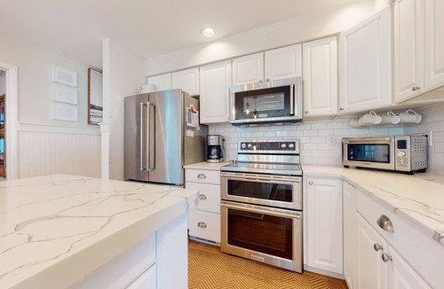 Sandpiper Pines House | South Bethany cottage with private pool, firepit, & more - 5 minutes from beach