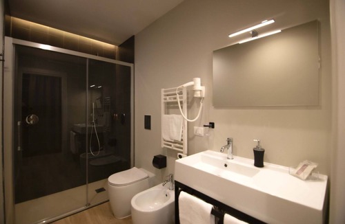 Brindisi Histotic Center Apartment | SPA Suite with jacuzzi and kitchen | Palazzo Bellocchi - Brindisi City Center