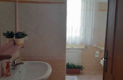 Olmedo Apartment | Spacious 1-bedroom apartment in enjoyable Olmedo with AC, WiFis