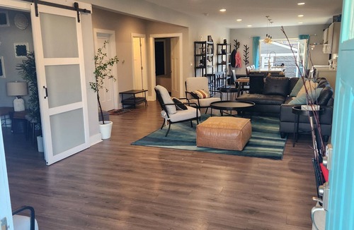 Near Eastside House | Spacious 4-bedroom house with AC and WiFi in charming Indianapolis
