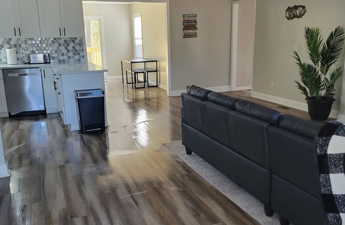 Mount Gilead House | Spacious 4-bedroom house with AC, WiFi in Mount Gilead