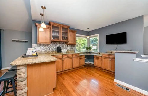 Fairfield House | Spacious 4BR Ranch w Hot Tub in Quiet Neighborhood