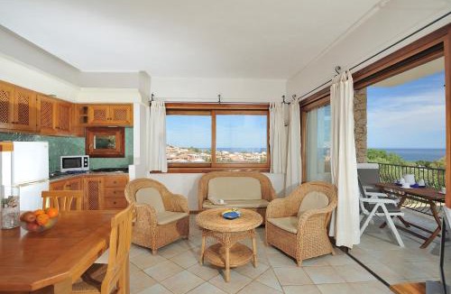 Santa Maria Navarrese Apartment | Spacious Apartment in Santa Maria Navarrese