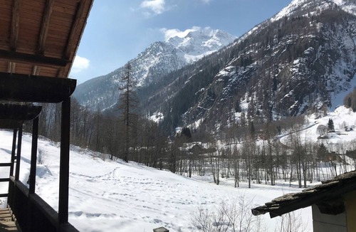 Gressoney-Saint-Jean Ski Chalet | Spacious chalet in peaceful environment, 300m from village center, near slopes