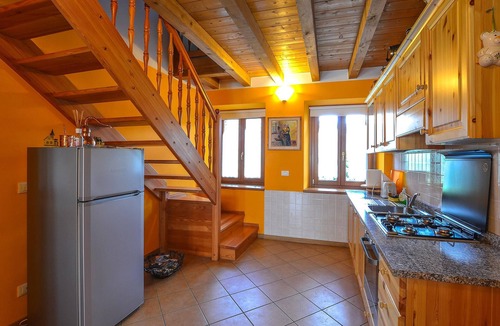 Grimacco House | Spacious cottage on large natural plot.