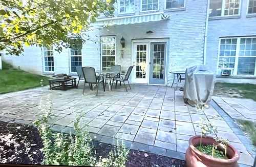 Wildwood House | Spacious equipped 4-bedroom 3.5 bath estate home-Fox Chapel Borough- Pittsburgh