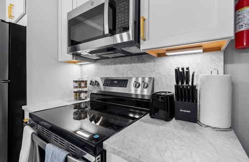 Trinidad Hotel | Spacious &Modern 3BRCondo Near FloridaAve Hotspots