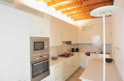 Castello Apartment | Spacious two-bedroom, two-bathroom apartment in old town, Biennale area