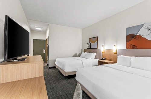 Withrow Hotel | Spark by Hilton Bardstown