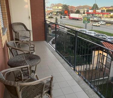 Leini Apartment | Spazioso appartamento su due piani
