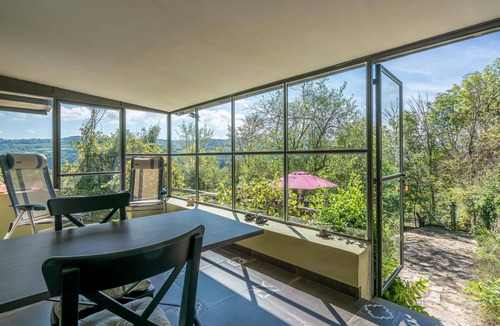 Bossolasco Apartment | Spend relaxing vacations in the vineyards of Bossolasco.