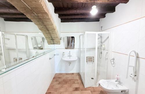 Poreta House | Spoleto Biofarm-Sleeps 8 guests-Salt water pool-Beautiful-Exclusively yours-WIFI
