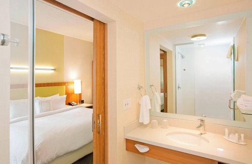 Mount Lebanon Hotel | Springhill Suites by Marriott Pittsburgh Mt. Lebanon
