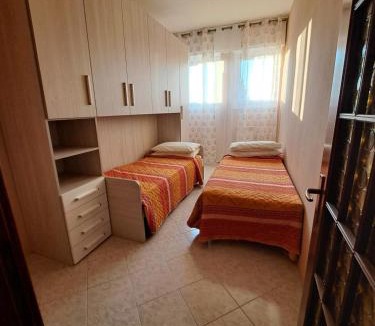 Cinisello Balsamo House | Stanza Fulvio Testi 174 MI