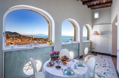 Historical Downtown Salerno Apartment | Starhost - DIMORA COPETA stunning seaview