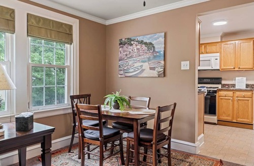 Wayne Apartment | Stay At Our Tasteful, Private, & Elegant Abode