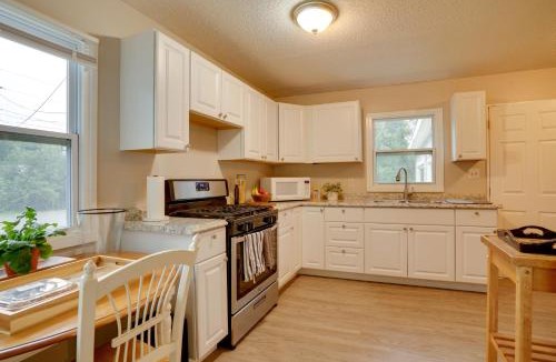 Lakeland House | Steps to St Croix River! Charming Lakeland Home