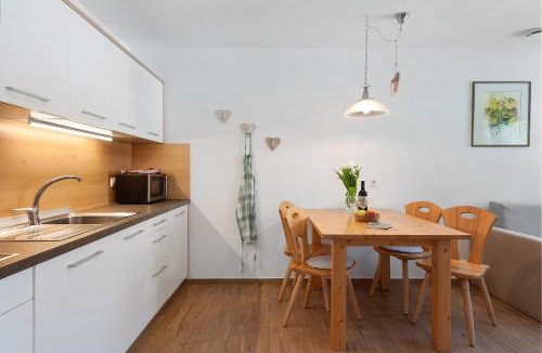 Issengo Apartment | Stiflerhof Apt Arnika