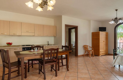 Racale Apartment | Studio 2/4 pl in the center of Racale