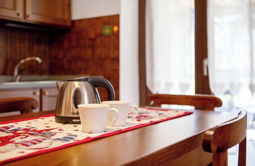 Saint-Pierre Apartment | Studio 'A4 Piano Rialzato' with Mountain View, Private Terrace and Wi-Fi