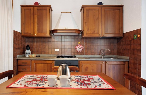 Saint-Pierre Apartment | Studio 'A4 Piano Rialzato' with Mountain View, Private Terrace and Wi-Fi