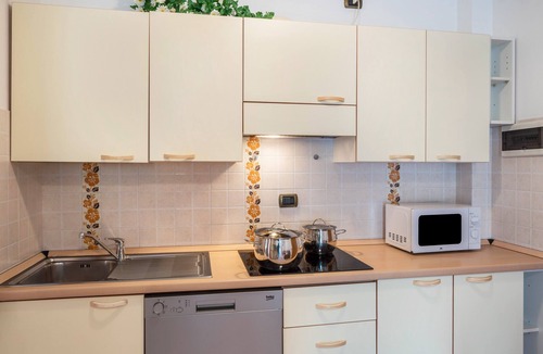 Rocca Pietore Apartment | Studio Apartment 'Appartamento Monolocale 1' with Mountain View, Shared Garden and Wi-Fi