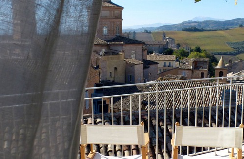 Offida Apartment | Studio Apartment With Terrace Overlooking The Rooftops Of Offida