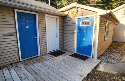 Monticello Apartment | Studio Cabins - Delightful studio cabins located at Outrigger Resort sleep 4! 1/4 mile away from Indiana Beach Amusement Park. These cabins have options featuring two (2) queen beds OR one (1) queen and one (1) futon. 350-450 square feet. All studio