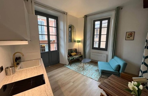Intra Apartment | Studio Frida Center lake