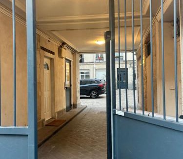 Croulebarbe Apartment | Studio Gobelins