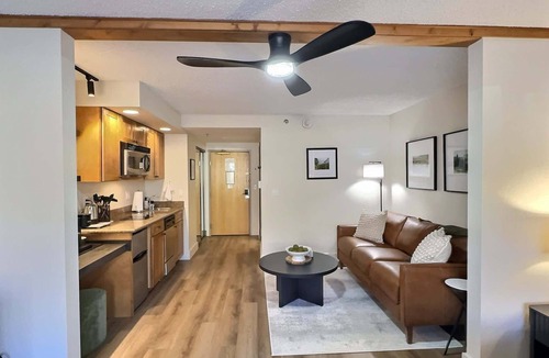 Mount Crested Butte Condo | Studio near Crested Butte slopes, pool & hot tub