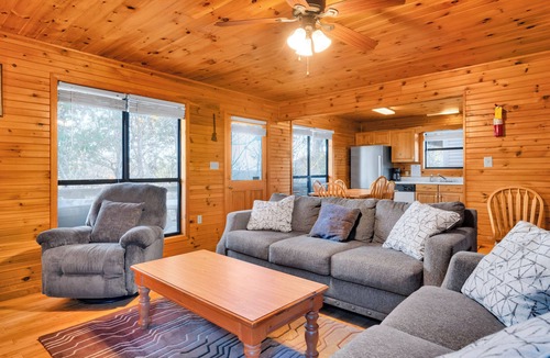 Celina Cabin | Stunning 4 Bedroom Chalet .5 Miles from Dale Hollow Lake