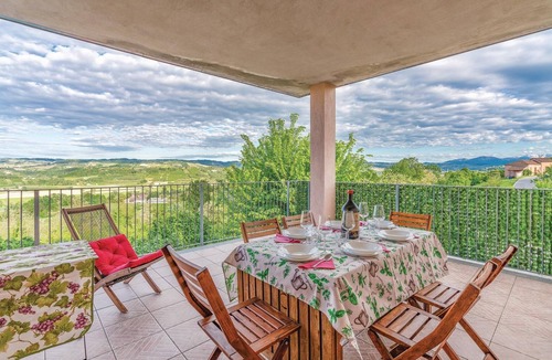 Lequio Tanaro House | Stunning home in Lequio Tanaro (CN)