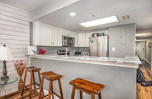 Crescent Beach Condo | Stunning Oceanfront 2bd/2ba Condo in NMB
