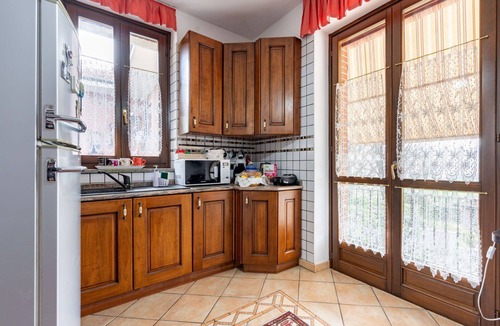 Montegrosso dʼAsti House | Stunning private villa for 4 guests with private pool, A/C, WIFI, TV, patio and pets allowed
