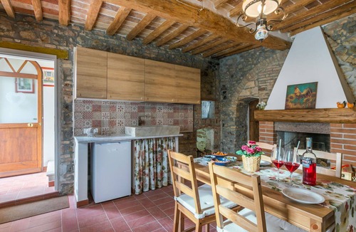 Santa Luce House | Stunning private villa for 6 guests with WIFI, A/C, TV and patio