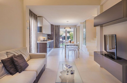 Stiava House | Stunning private villa for 4 people with hot tub, A/C, WIFI