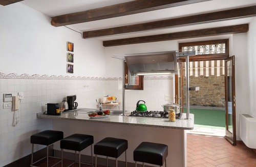 Subbiano Villa | Stunning private villa with A/C, WIFI, private pool, hot tub, TV and terrace, close to Arezzo