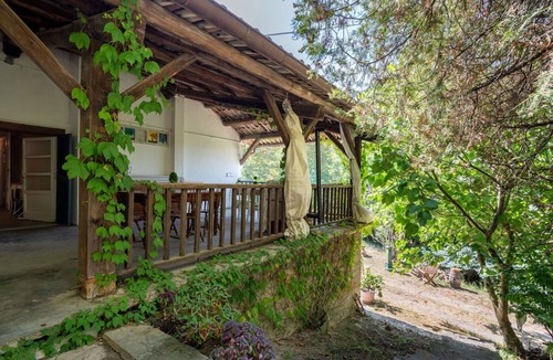 Santo Stefano Belbo House | Stunning private villa for 8 people with WIFI, private pool, TV, patio, panoramic view and parking