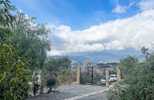 Artallo Villa | Stunning private villa for 5 guests with A/C, WIFI, TV, patio and panoramic view