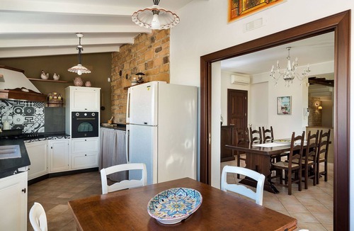 Mockarta Villa | Stunning private villa for 9 people with WIFI, private pool, A/C, TV, terrace and panoramic view