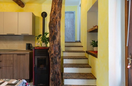 Sorico House | Stunning private villa for 4 guests with WIFI, hot tub, TV, patio and pets allowed