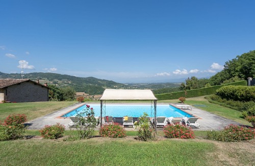 Dicomano Villa | Stunning private villa with private pool, hot tub, A/C, WIFI, TV, patio and panoramic view