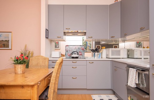 Menaggio Apartment | Stunning Views, Perfect Location, Walk To All Facilities