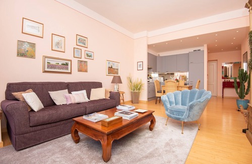 Menaggio Apartment | Stunning Views, Perfect Location, Walk To All Facilities